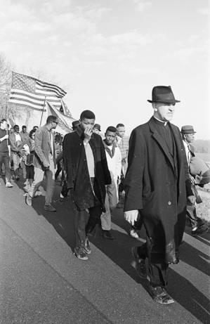 Marchers on U.S. Highway 80 in either Dallas or Lowndes County during the Selma to Montgomery March.