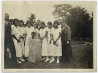 Mrs. Lugenia Burns Hope, John Hope, and Class, circa 1935