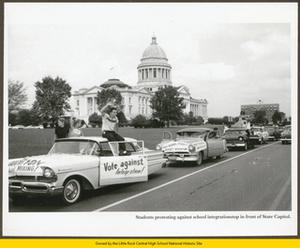 Segregationist students motorcade