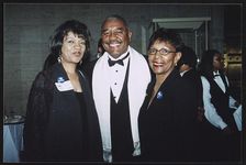 [Friends of Rosa Parks celebrating the premier of the film "The Rosa Parks Story" and Parks' 89th birthday, Detroit Institute of Arts, 2002] [graphic] /