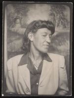 [Portrait of a woman, possibly Minnie L. Arbury] [graphic].