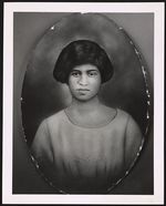 [Head-and-shoulders portrait of a woman] [graphic].