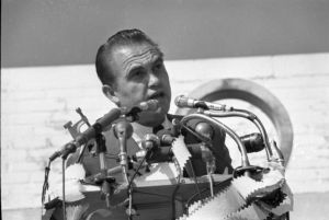 George Wallace campaigns at the Columbia Metropolitan Airport